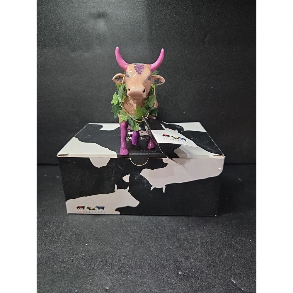 Cow Parade Fine Wine Bovine Figurine, Westland Giftware, #7324, Box‎ and tag